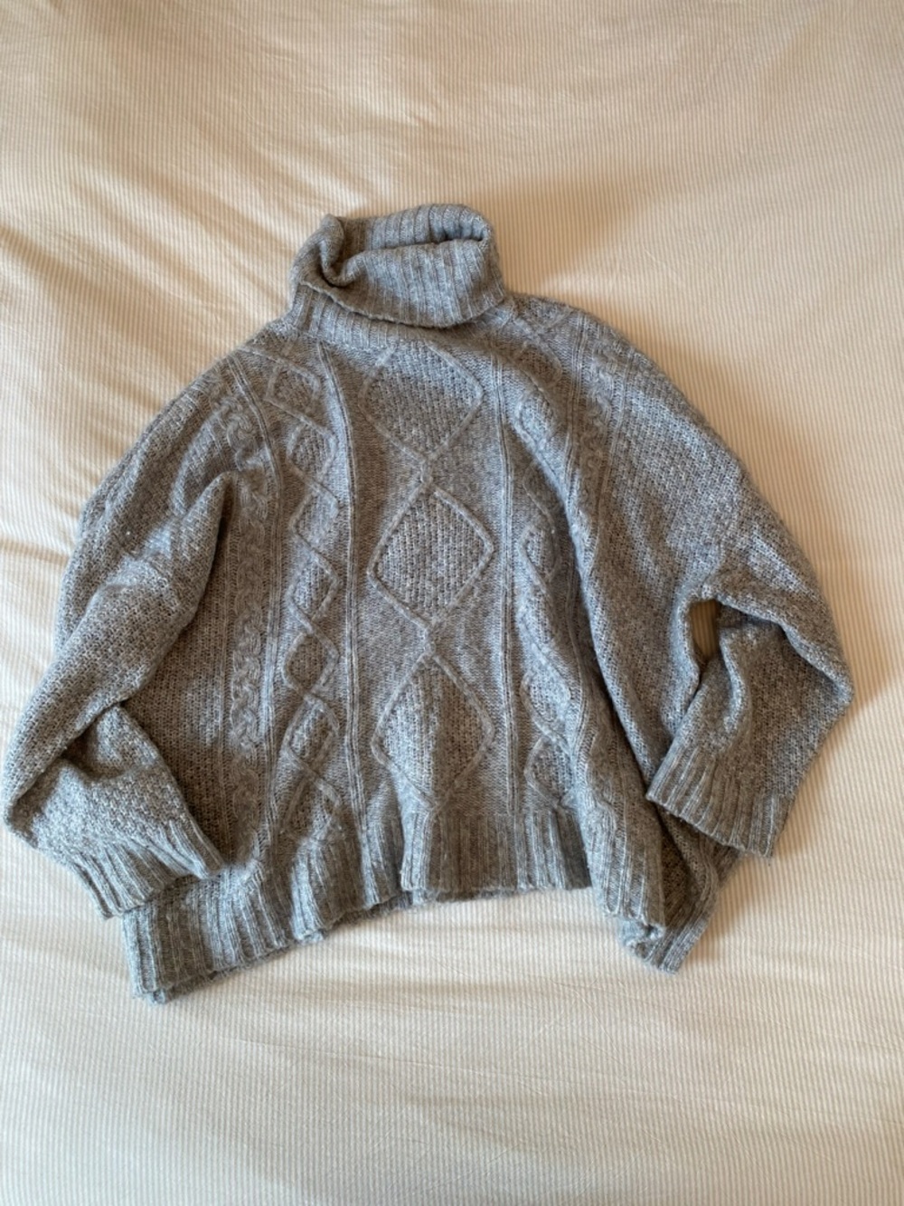 Aerie Cozy Grey Cable Knit Turtleneck Sweater